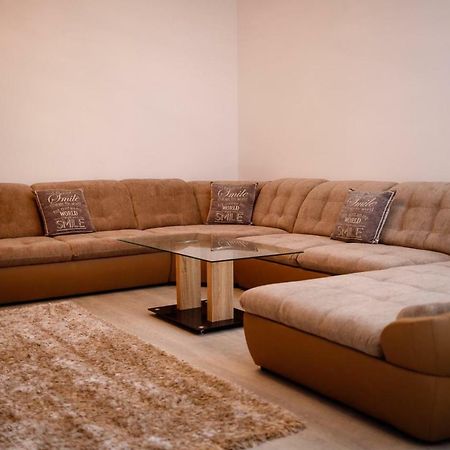 Apartament The Best Comfort Navodari Bagian luar foto